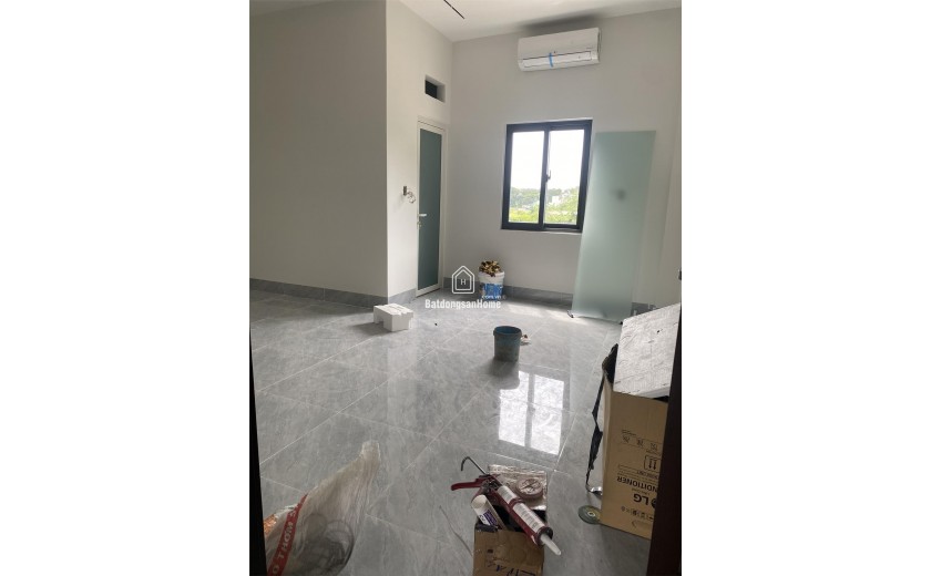 BÁN NHÀ MỚI XÂY - VỊ TRÍ VÀNG - TẶNG FULL NỘI THẤT - DĨ AN